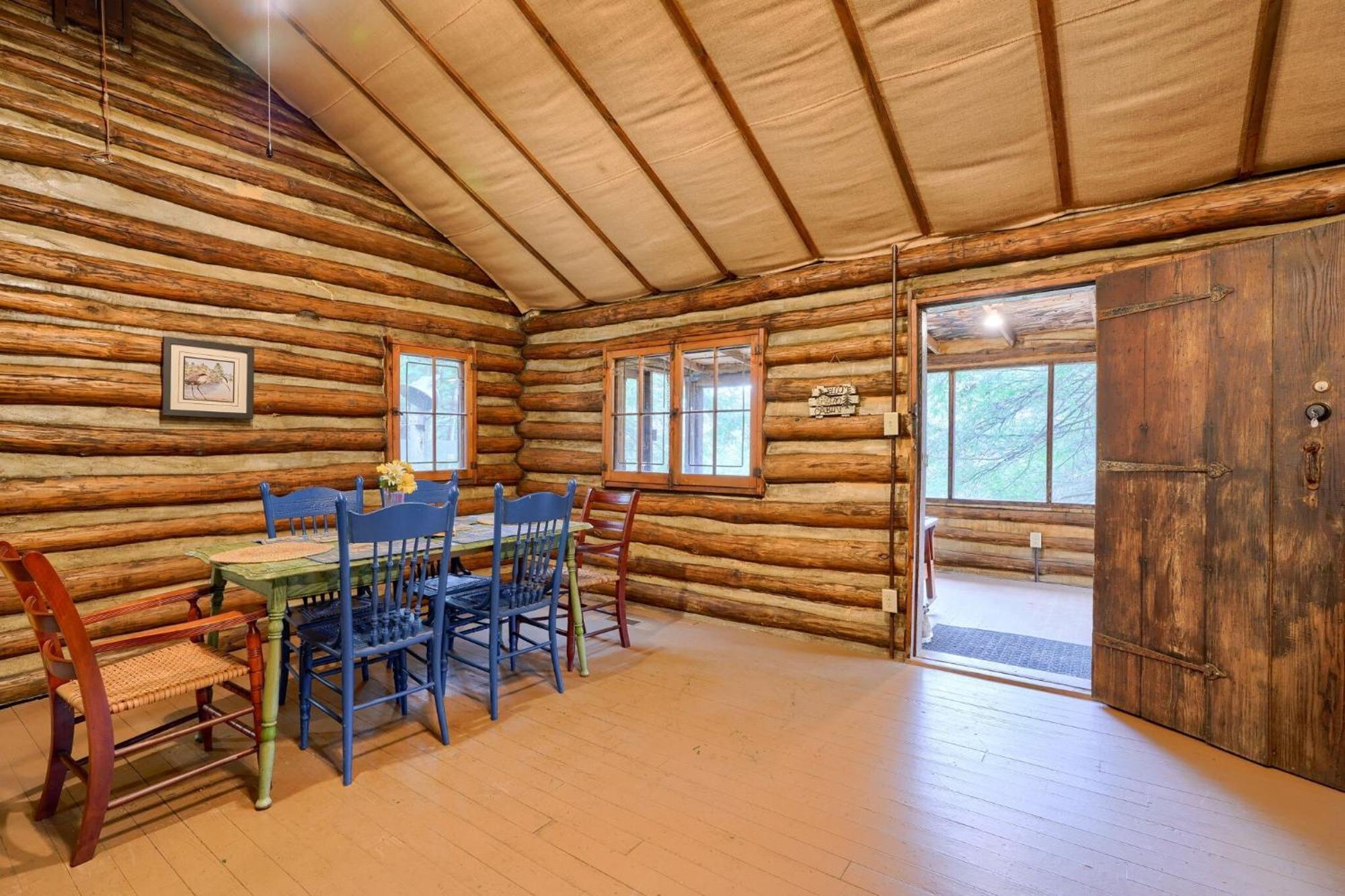 Russell Cabin Logan Esterno foto