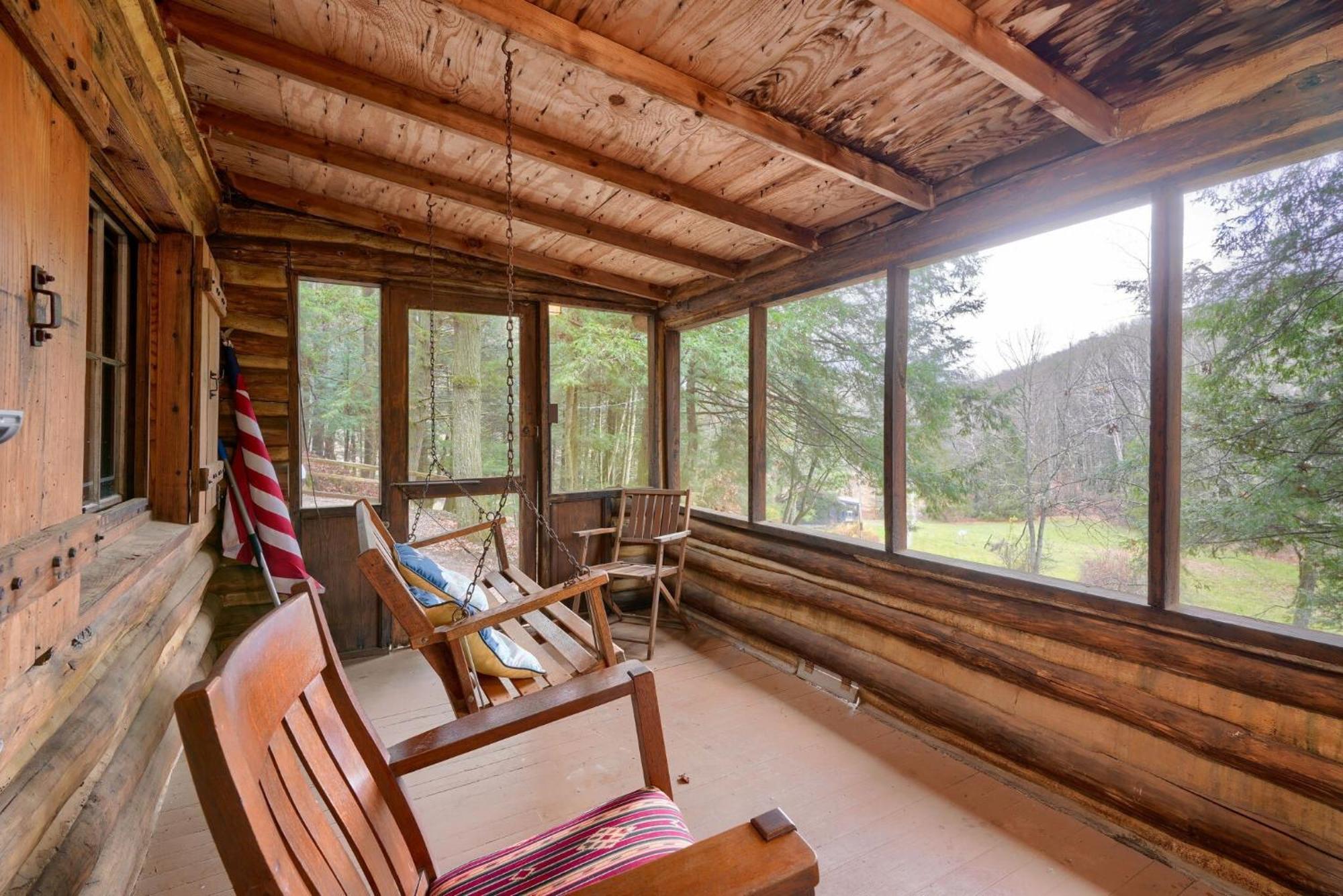 Russell Cabin Logan Esterno foto