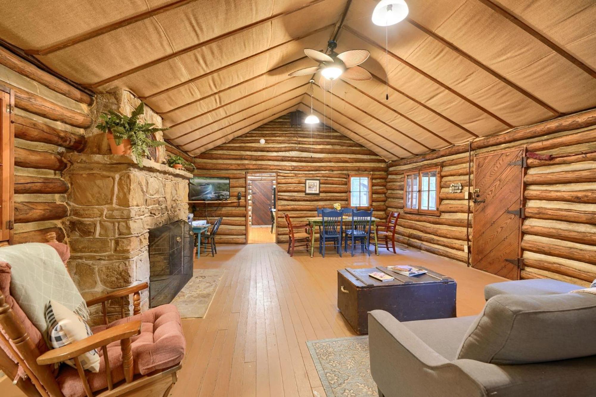 Russell Cabin Logan Esterno foto